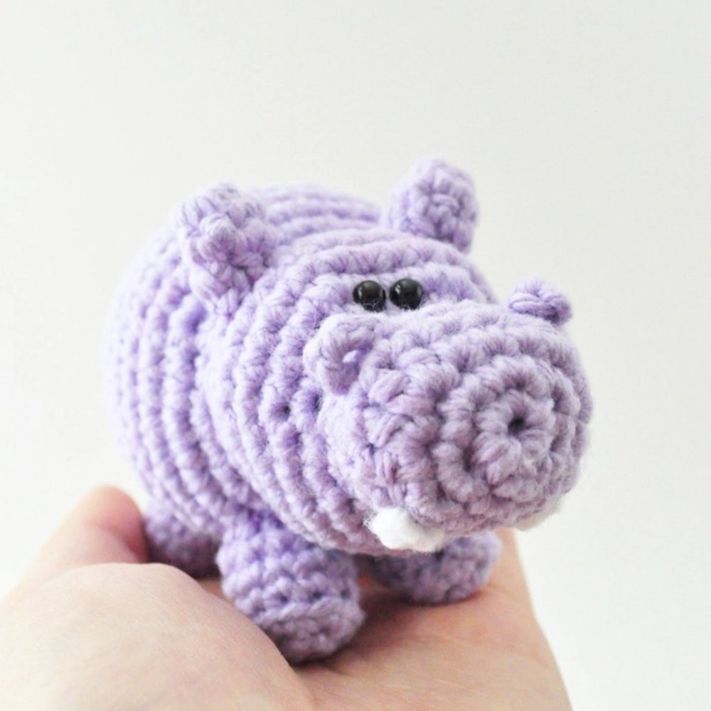 Hippo Crochet Kit - Picture 3 of 8